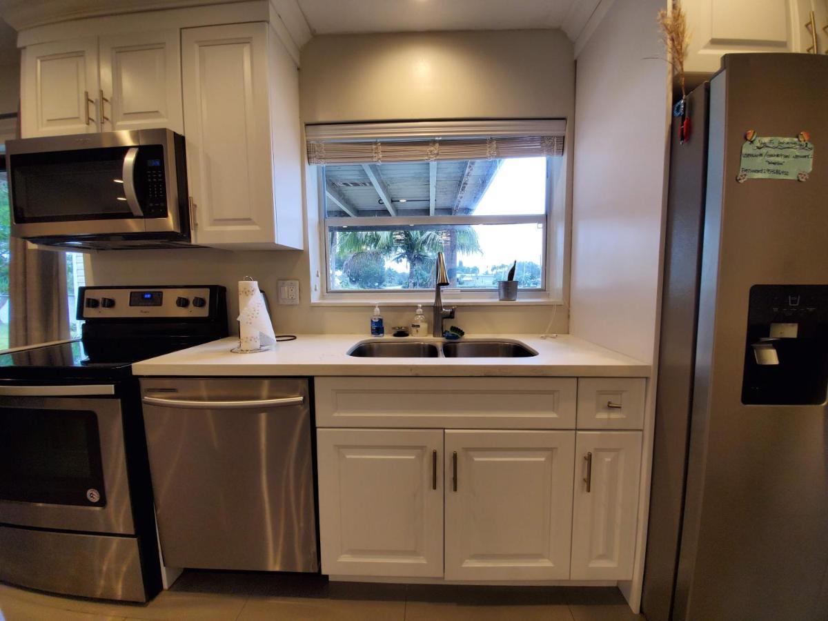 Lakefront Vacation Home - Sleeps 8 Davie Esterno foto