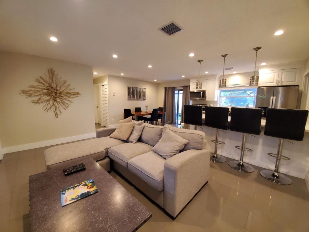 Lakefront Vacation Home - Sleeps 8 Davie Esterno foto