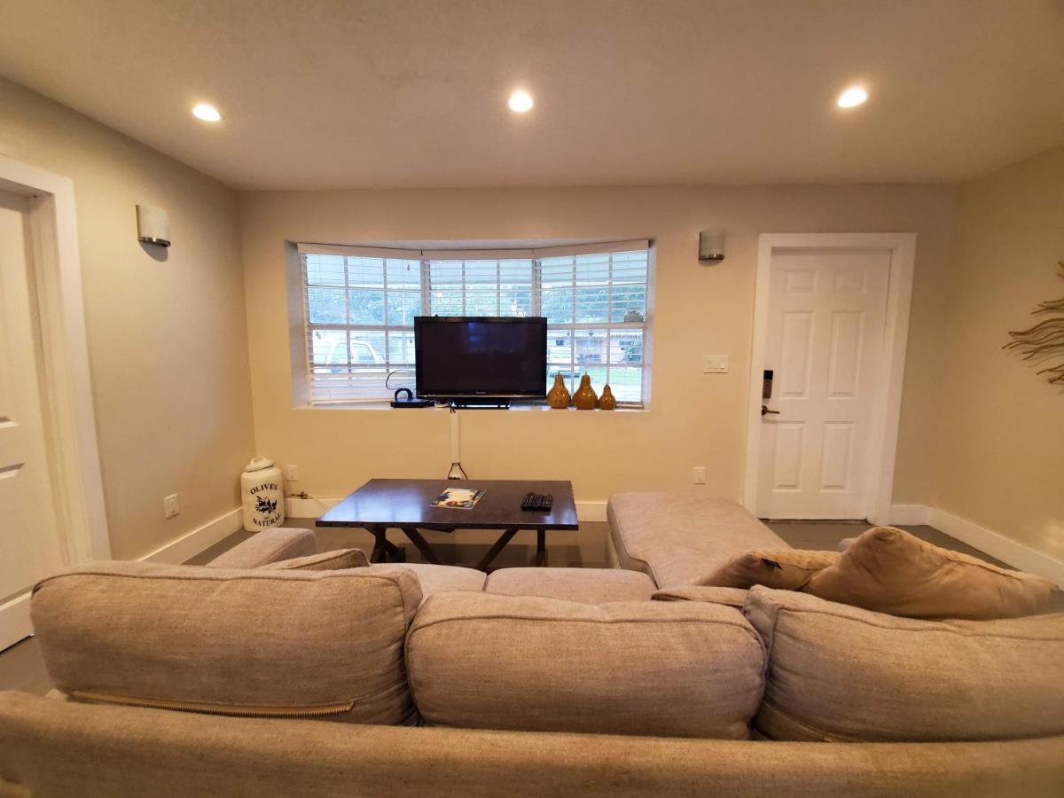 Lakefront Vacation Home - Sleeps 8 Davie Esterno foto