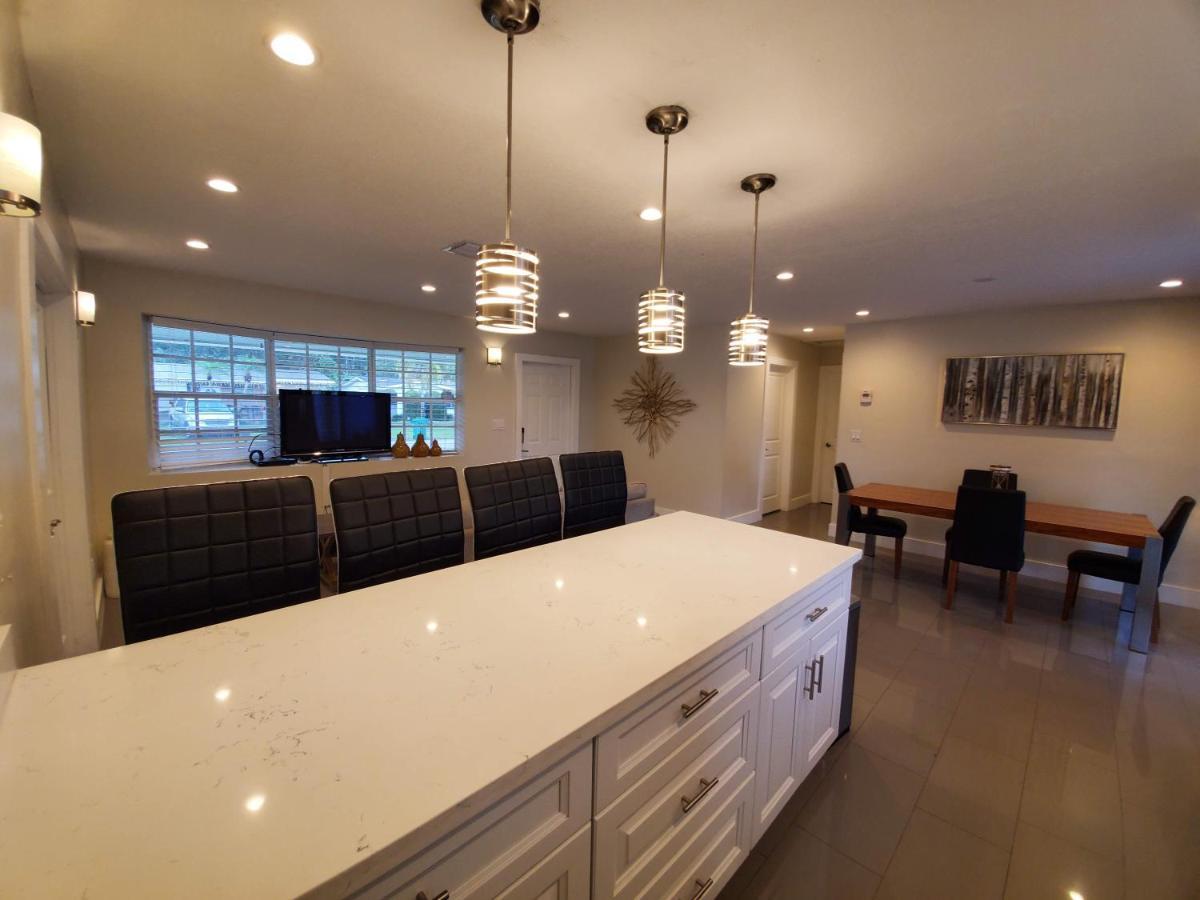 Lakefront Vacation Home - Sleeps 8 Davie Esterno foto