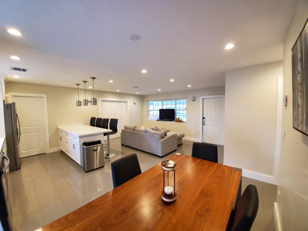 Lakefront Vacation Home - Sleeps 8 Davie Esterno foto